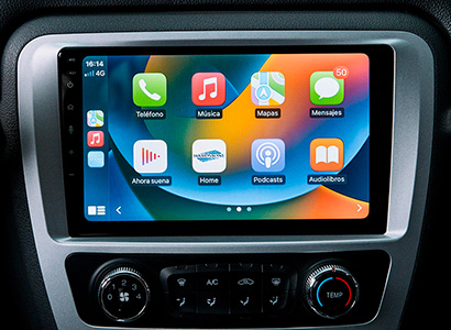 Pantalla touchscreen de 9” con Android Auto y Apple CarPlay