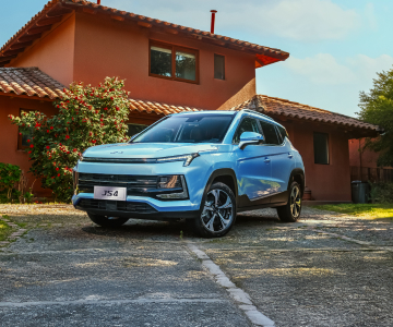 JAC JS4: El SUV versátil que se adapta a tu ritmo veraniego